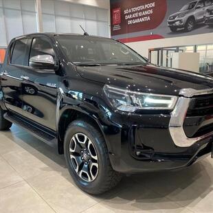 Toyota HILUX 2.8 D-4D TURBO DIESEL CD SRX 4X4 AUTOMÁTICO