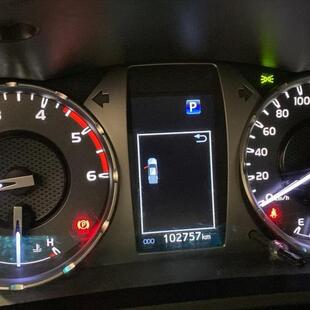 Toyota HILUX 2.8 D-4D TURBO DIESEL CD SRX 4X4 AUTOMÁTICO