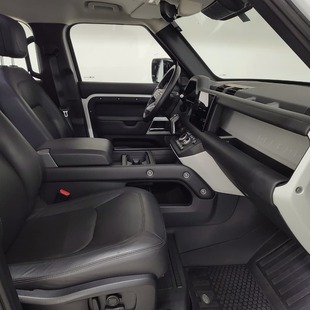 Land Rover Defender 110 D300 HSE Die. Aut.(Híb.)