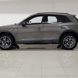 Audi Q5 Perf. Black 2.0 TFSIe S.Tr. Qt (Hib.)