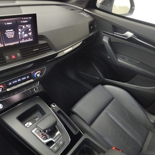 Audi Q5 Perf. Black 2.0 TFSIe S.Tr. Qt (Hib.)