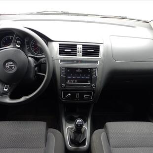 Volkswagen FOX 1.6 MSI TOTAL FLEX CONNECT 4P MANUAL