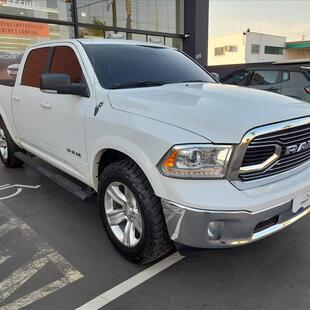 Ram CLASSIC 5.7 V8 GASOLINA LARAMIE CD 4X4 AUTOMÁTICO