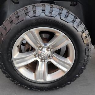 Ram CLASSIC 5.7 V8 GASOLINA LARAMIE CD 4X4 AUTOMÁTICO