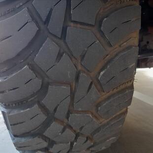 Ram CLASSIC 5.7 V8 GASOLINA LARAMIE CD 4X4 AUTOMÁTICO