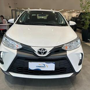 Toyota YARIS 1.5 16V FLEX SEDAN XL LIVE MULTIDRIVE