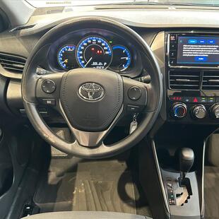 Toyota YARIS 1.5 16V FLEX SEDAN XL LIVE MULTIDRIVE