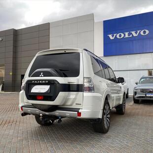 Mitsubishi PAJERO FULL 3.8 HPE 4X4 V6 24V GASOLINA 4P AUTOMÁTICO