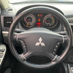 Mitsubishi PAJERO FULL 3.8 HPE 4X4 V6 24V GASOLINA 4P AUTOMÁTICO