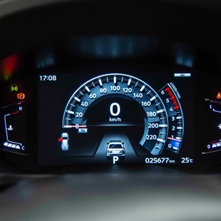 Mitsubishi Pajero Sport Legend 2.4