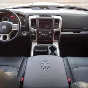 Ram CLASSIC 5.7 V8 GASOLINA LARAMIE CD 4X4 AUTOMÁTICO