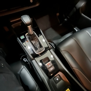 Honda NEW CITY HATCH TOURING 1.5 AUT