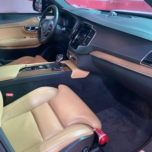 Volvo XC90 2.0 D5 DIESEL INSCRIPTION AWD GEARTRONIC