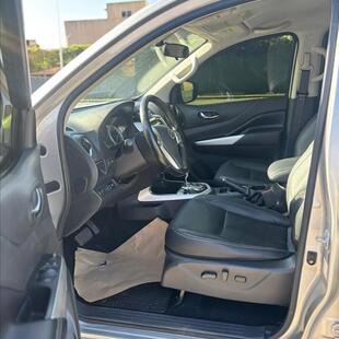 Nissan FRONTIER 2.3 16V TURBO DIESEL XE CD 4X4 AUTOMÁTICO