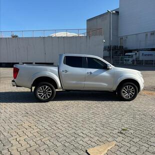 Nissan FRONTIER 2.3 16V TURBO DIESEL XE CD 4X4 AUTOMÁTICO