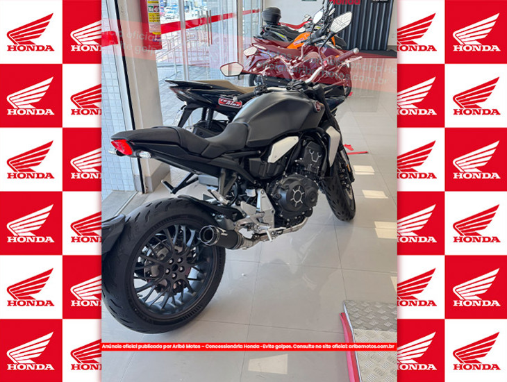 galeria CB1000r