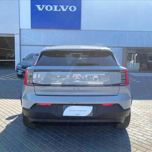 Volvo EX30 51 KW ELÉTRICO CORE