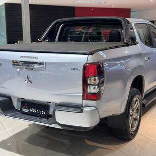 Mitsubishi L200 TRITON 2.4 16V TURBO DIESEL SPORT HPE CD 4P 4X4 AUTOMÁTICO