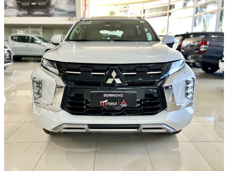 galeria PAJERO SPORT