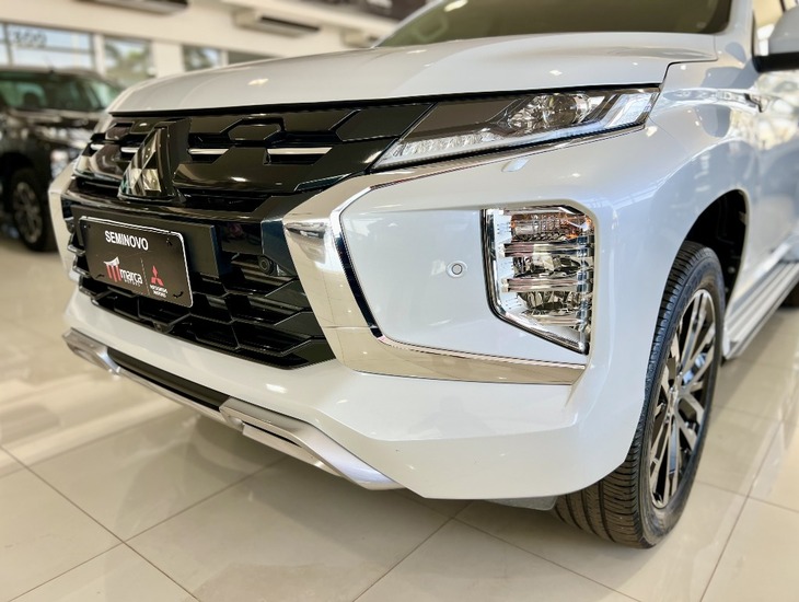 galeria PAJERO SPORT