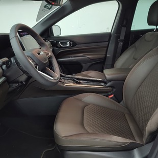 Jeep Commander Overland 1.3 T270