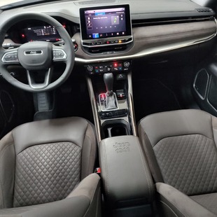 Jeep Commander Overland 1.3 T270