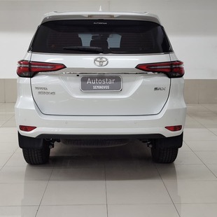 Toyota SW4 SRX 2.8 Turbodiesel 4x4 (Aut.) (7 Lugares)