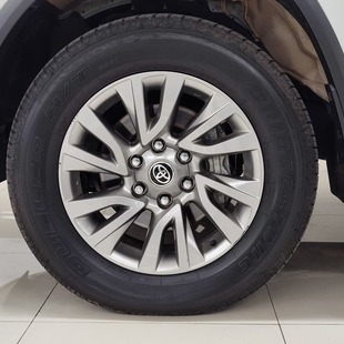 Toyota SW4 SRX 2.8 Turbodiesel 4x4 (Aut.) (7 Lugares)