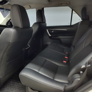 Toyota SW4 SRX 2.8 Turbodiesel 4x4 (Aut.) (7 Lugares)