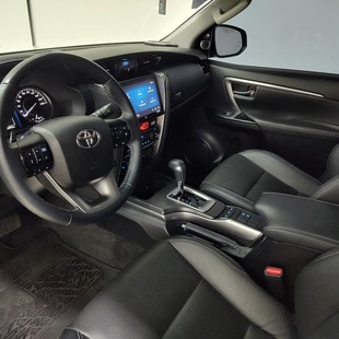 Toyota SW4 SRX 2.8 Turbodiesel 4x4 (Aut.) (7 Lugares)