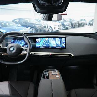 Bmw iX xDrive40 (Aut.) (Elétrico)