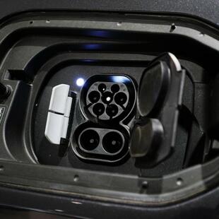 Bmw iX xDrive40 (Aut.) (Elétrico)