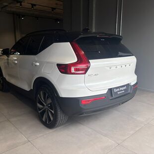 Volvo XC40 Pure (Elétrico)