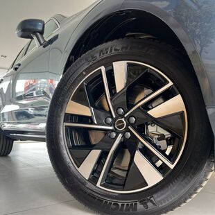 Volvo XC60 Plus PHEV