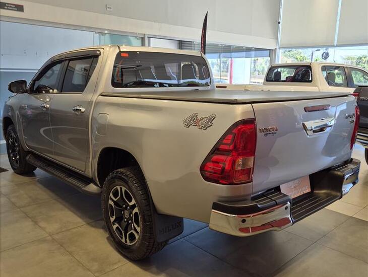 galeria HILUX
