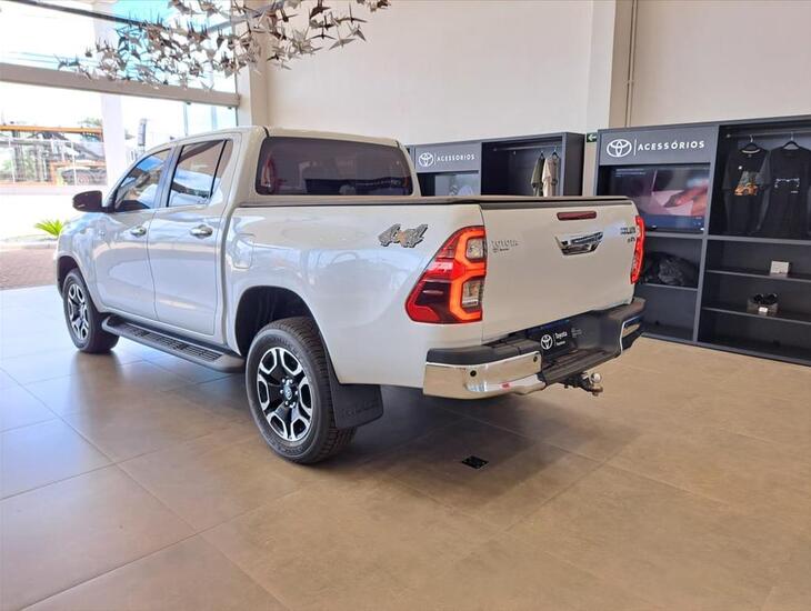 galeria HILUX