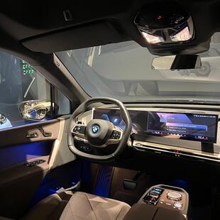 Bmw iX xDrive40 (Aut.) (Elétrico)