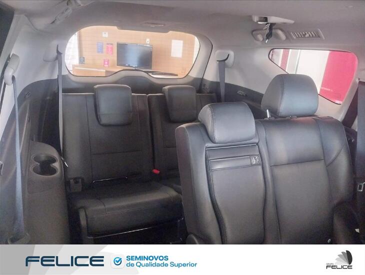 galeria PAJERO SPORT