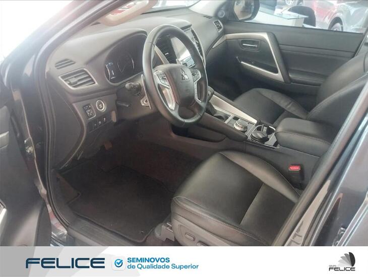 galeria PAJERO SPORT