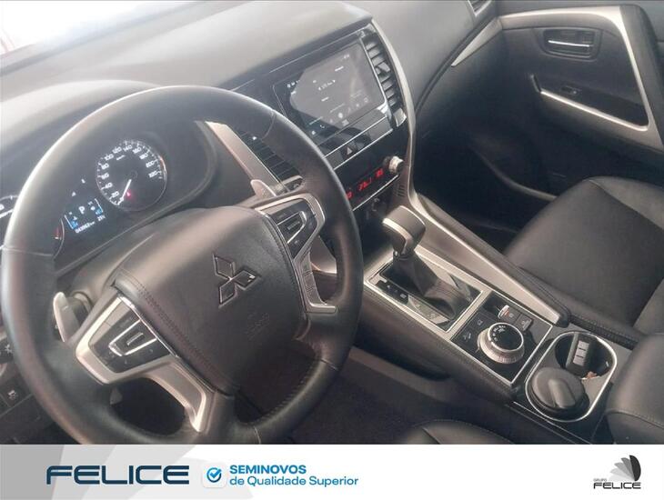 galeria PAJERO SPORT