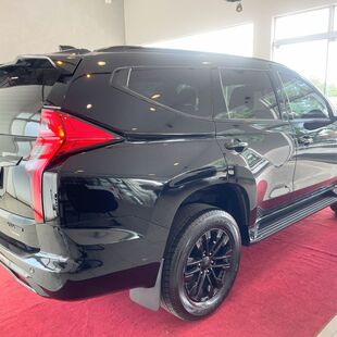 Mitsubishi PAJERO SPORT HPE 2.4 4x4 Diesel Aut. PAJERO SPORT HPE 2.4 4x4 Diesel Aut.