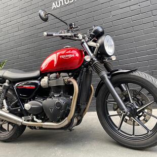 Triumph Street Twin 900cc