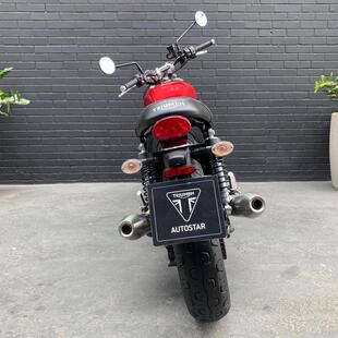 Triumph Street Twin 900cc