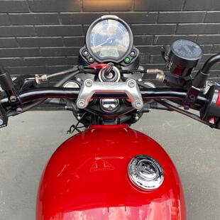 Triumph Street Twin 900cc