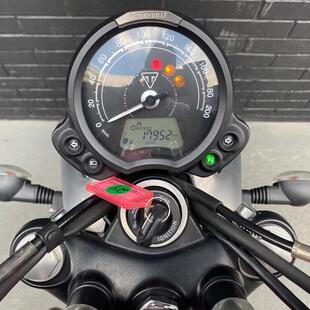 Triumph Street Twin 900cc