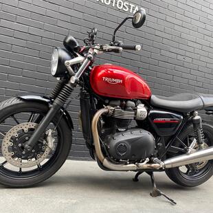 Triumph Street Twin 900cc