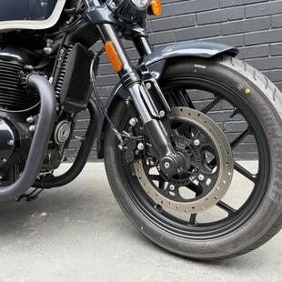 Royal Enfield Shotgun 650 ABS