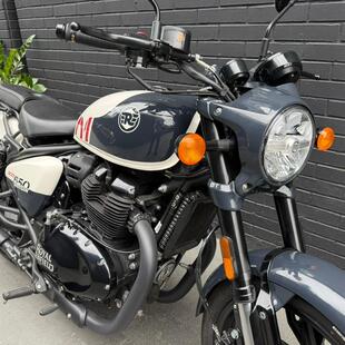 Royal Enfield Shotgun 650 ABS