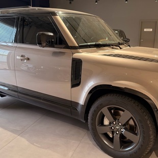 Land Rover Defender 110 X-Dynamic HSE 3.0 TD (Aut)