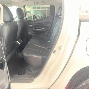 Mitsubishi L200 Triton Sport HPE-S 2.4 AUT Sport HPE-S 2.4 CD Dies. Aut